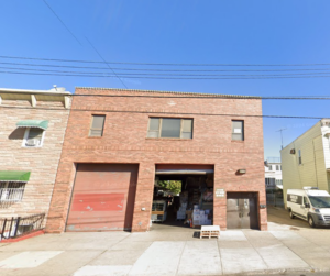 Warehouse For lease! 13/High street, 3000 Sq Ground Level + Backyard Space, High Ceilings, 2 Loading Docks,  2nd floor 1200 Office Space, Very Decent condition!