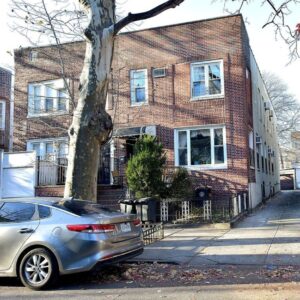 2 family for sale! Webster Area, Lot 25 by 113 Built 20 by 68 2 floors plus finished basement Solid brick, Semi Detached Vacant, 4 bedrooms over 4 bedrooms Decent Condition Shared parking $2.650m neg